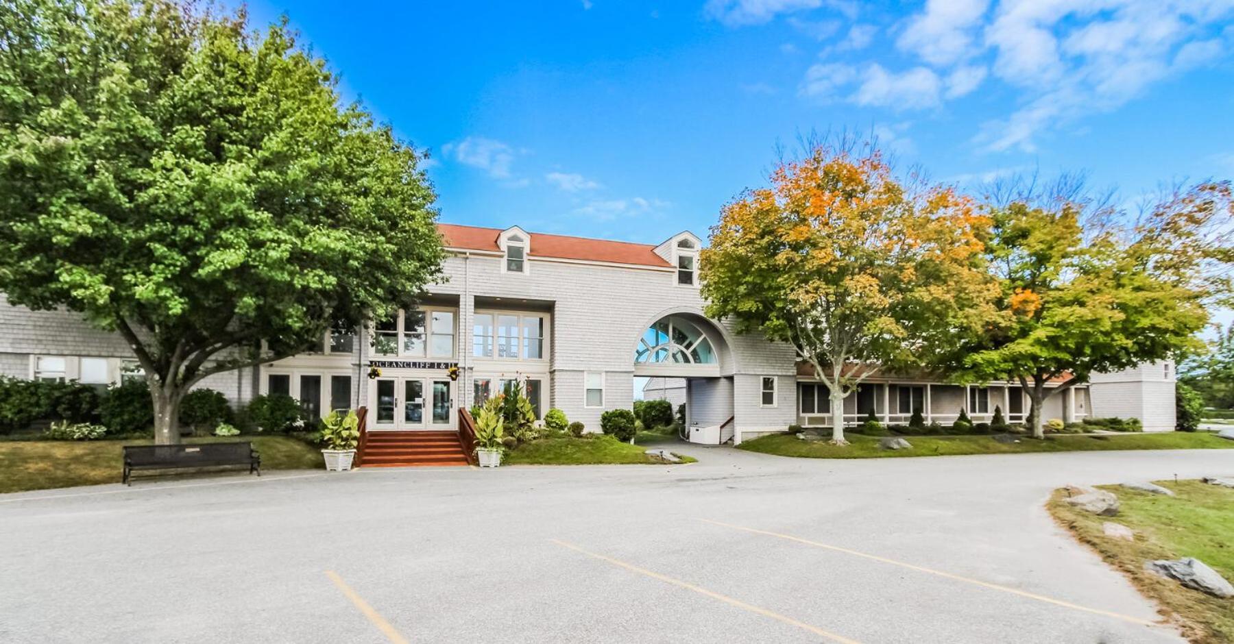 Oceancliff I & II Hotel Newport Exterior photo